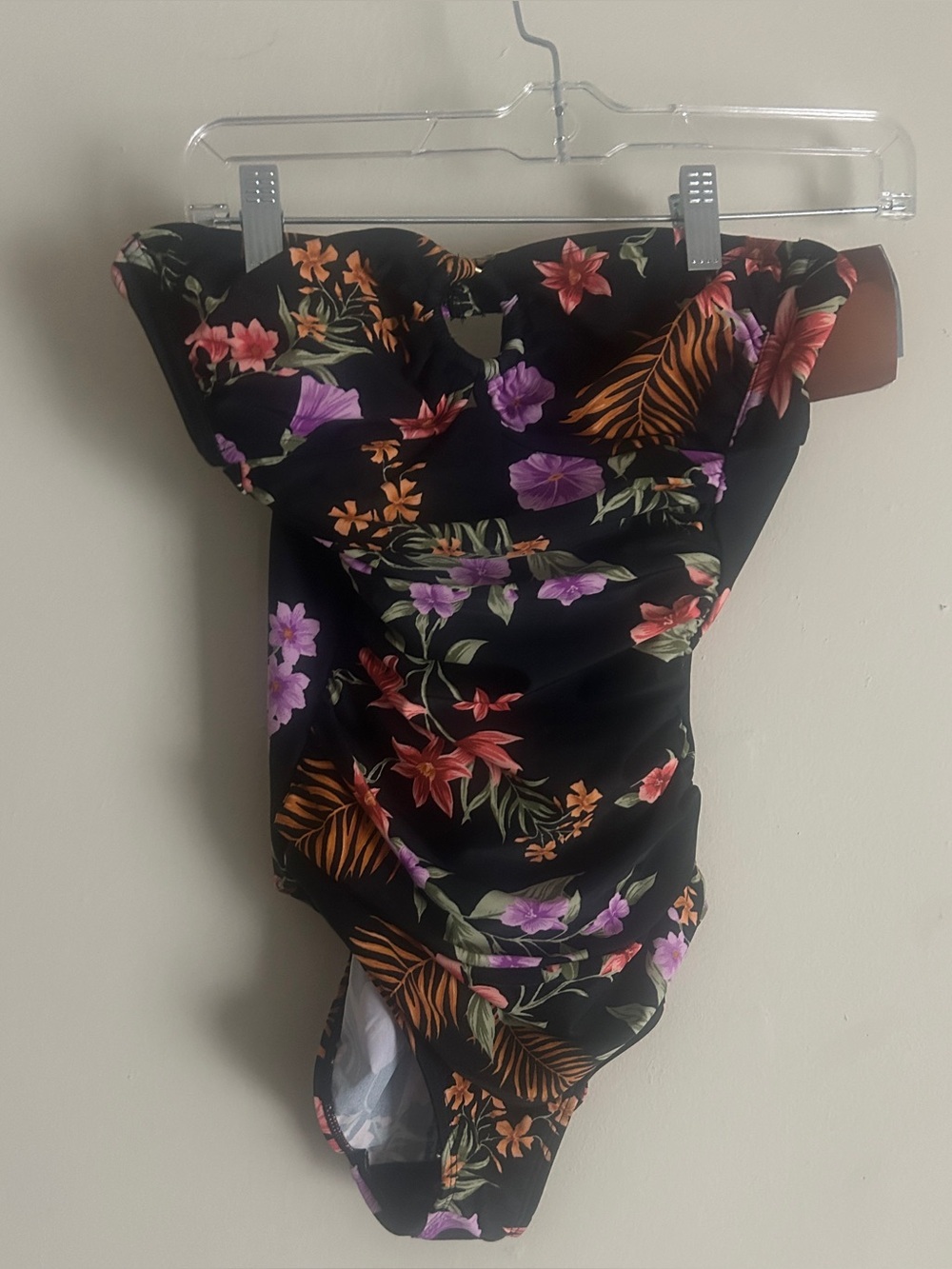 Women’s Tummy Control One Piece
Swimsuit Small - Picture 4 of 7